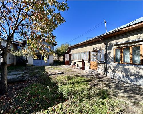 Casa 4 camere, 141 MP + Anexa 39 MP, pe DN1