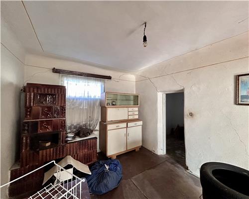 Casa 4 camere, 141 MP + Anexa 39 MP, pe DN1