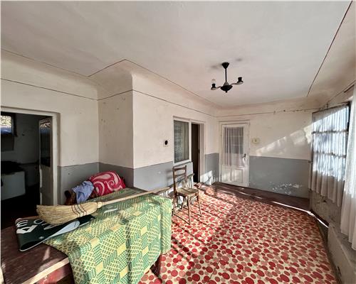 Casa 4 camere, 141 MP + Anexa 39 MP, pe DN1