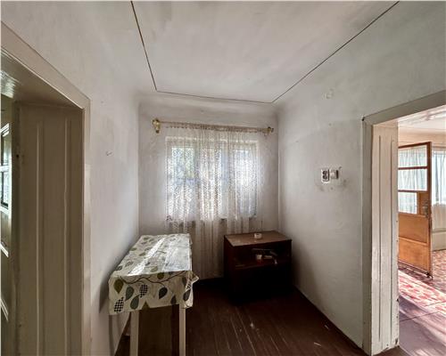 Casa 4 camere, 141 MP + Anexa 39 MP, pe DN1