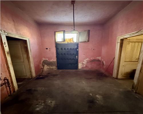 Casa 4 camere, 2 intrari, Ploiest, Bd. Castanilor