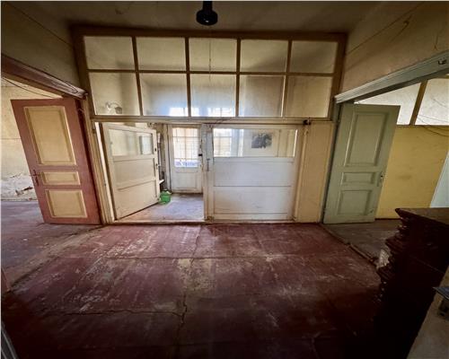 Casa 4 camere, 2 intrari, Ploiest, Bd. Castanilor