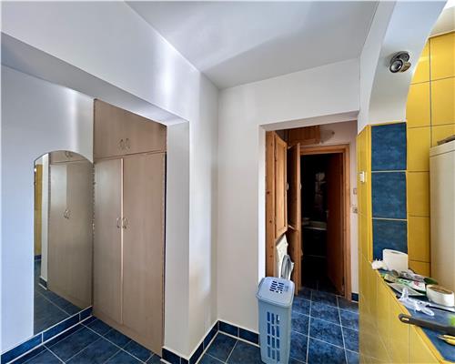 Apartament 2 camere, decomandat, Marasesti Ploiesti