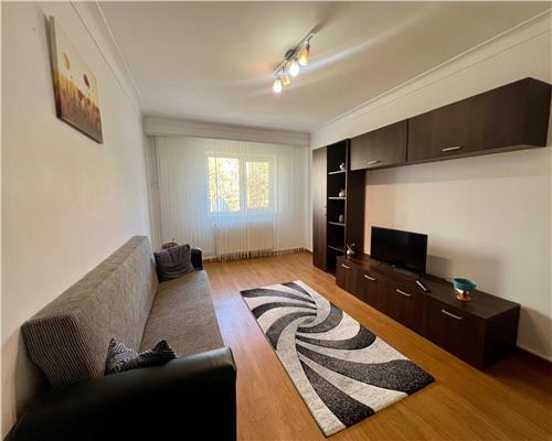 Inchiriere apartament 3 camere, zona Penes Curcanul, Ploiesti