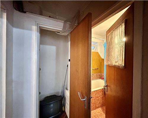 Apartament 2 camere, semidecomandat, Kaufland Vest, Ploiesti