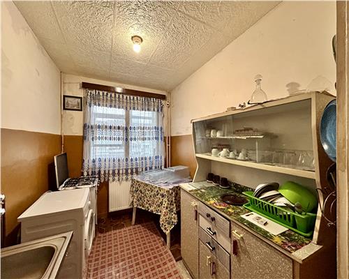 Apartament 2 camere, semidecomandat, Kaufland Vest, Ploiesti