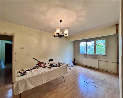 Apartament 3 camere semidecomandat, Aurora Vest, Ploiesti