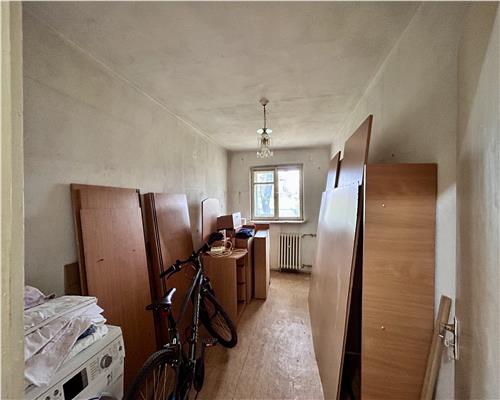 Apartament 3 camere semidecomandat, Aurora Vest, Ploiesti