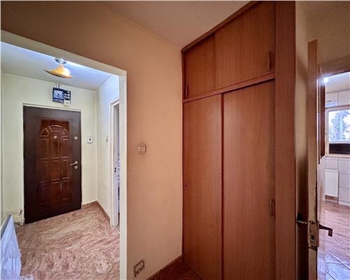 Apartament 3 camere semidecomandat, Aurora Vest, Ploiesti