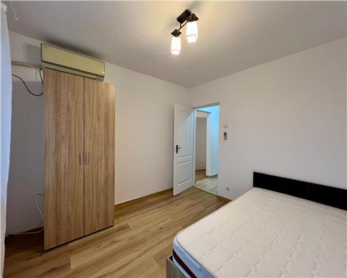 Inchiriere 3 camere central ,recent renovat, Ploiesti