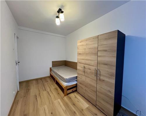 Inchiriere 3 camere central ,recent renovat, Ploiesti