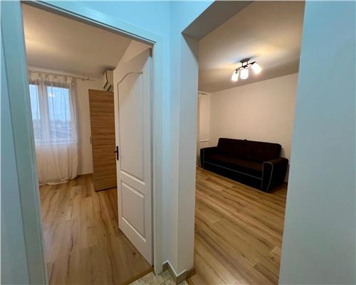 Inchiriere 3 camere central ,recent renovat, Ploiesti