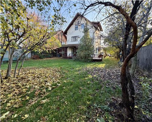 Vila 5 camere, teren 795 mp, Ploiesti, zona centrala