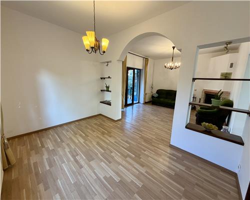 Vila 5 camere, teren 795 mp, Ploiesti, zona centrala