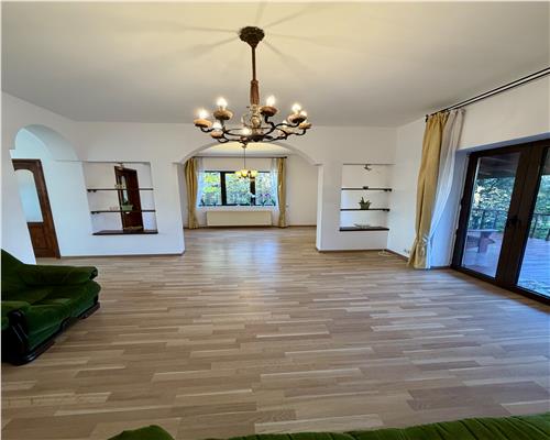 Vila 5 camere, teren 795 mp, Ploiesti, zona centrala