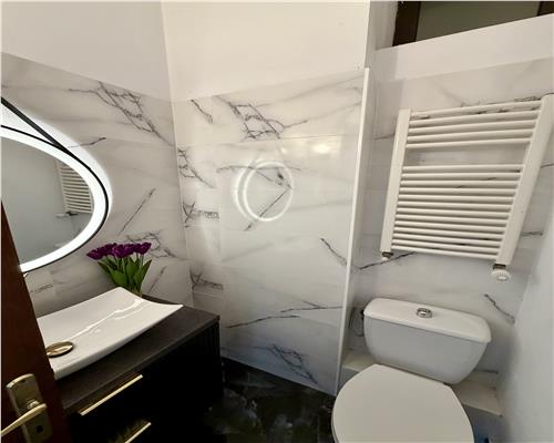 Vila 5 camere, teren 795 mp, Ploiesti, zona centrala