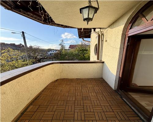 Vila 5 camere, teren 795 mp, Ploiesti, zona centrala