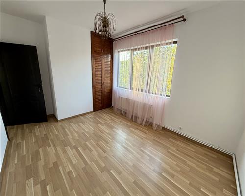 Vila 5 camere, teren 795 mp, Ploiesti, zona centrala