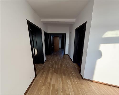 Vila 5 camere, teren 795 mp, Ploiesti, zona centrala