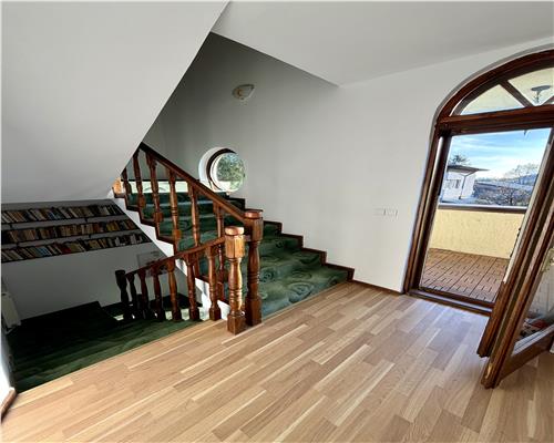 Vila 5 camere, teren 795 mp, Ploiesti, zona centrala