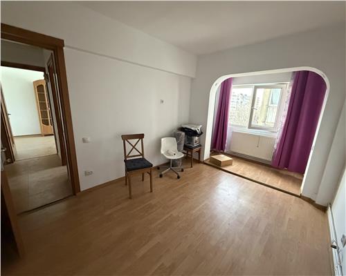 Apartament 2 camere, centrala proprie, Ploiesti, zona Republicii