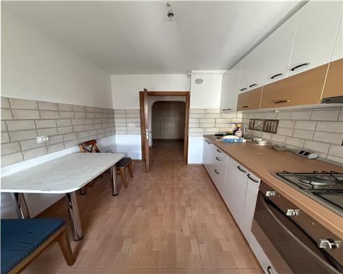 Apartament 2 camere, centrala proprie, Ploiesti, zona Republicii