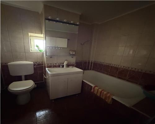 Apartament 2 camere, centrala proprie, Ploiesti, zona Republicii