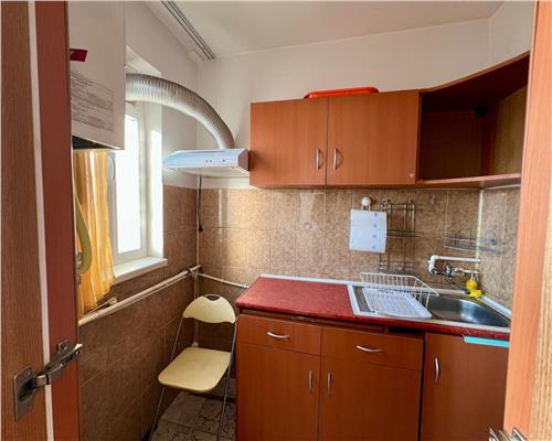 Vanzare garsoniera, centrala termica proprie, zona Vest, Ploiesti
