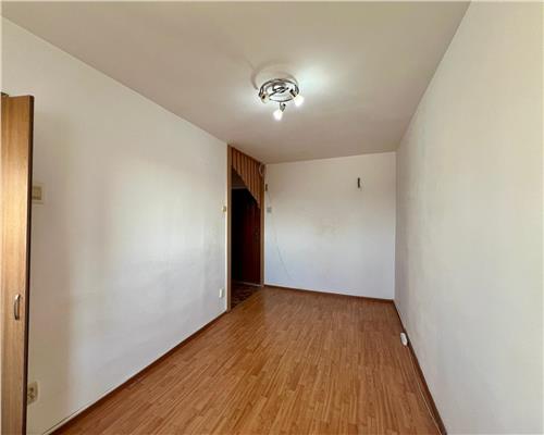 Vanzare garsoniera, centrala termica proprie, zona Vest, Ploiesti