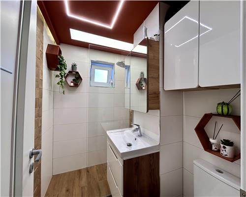 Apartament 3 camere, renovat LUX, West Mall, Ploiesti