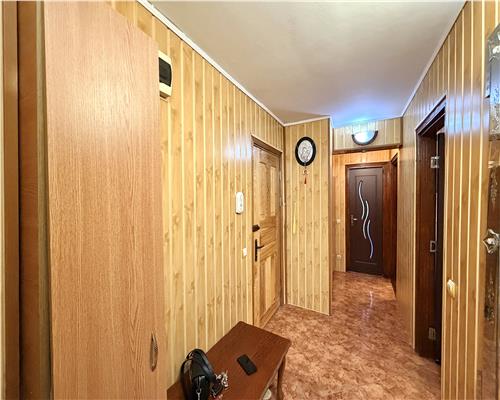 Vanzare apartament 2 camere, decomandat, centrala termica, Democratiei, Ploiesti