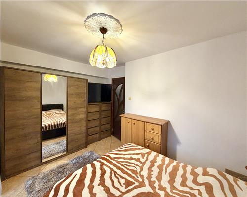 Vanzare apartament 2 camere, decomandat, centrala termica, Democratiei, Ploiesti