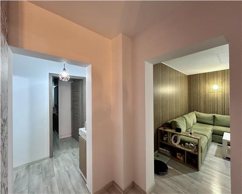 Apartament 3 camere, centrala proprie, LUX, Cantacuzino, Ploiesti