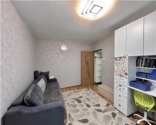 Apartament 3 camere, la cheie, Vest Podu Inalt, Ploiesti