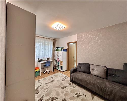 Apartament 3 camere, la cheie, Vest Podu Inalt, Ploiesti