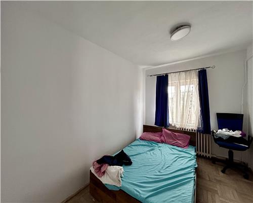 Apartament 3 camere, semidecomandat, Vest, Ploiesti