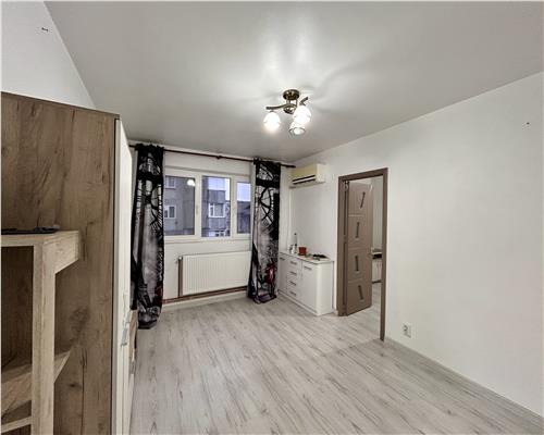 Apartament 3 camere, renovat, centrala proprie, Mihai Bravu, Ploiesti