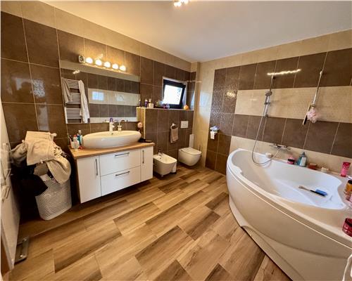 Casa S+P+1+M, Paulestii Noi, cartier privat cu SPA si teren de sport