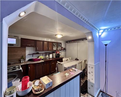 Vanzare casa 5 dormitoare, curte libera 378 mp, Motoi, Ploiesti