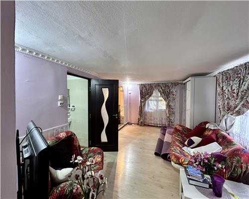 Vanzare casa 5 dormitoare, curte libera 378 mp, Motoi, Ploiesti