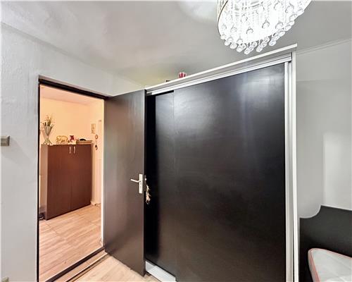 Vanzare casa 5 dormitoare, curte libera 378 mp, Motoi, Ploiesti