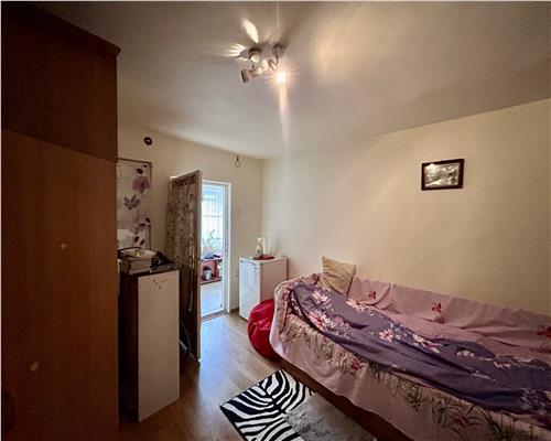 Vanzare casa 5 dormitoare, curte libera 378 mp, Motoi, Ploiesti