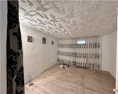 Vanzare casa 5 dormitoare, curte libera 378 mp, Motoi, Ploiesti