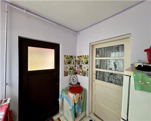 Vanzare casa 5 dormitoare, curte libera 378 mp, Motoi, Ploiesti