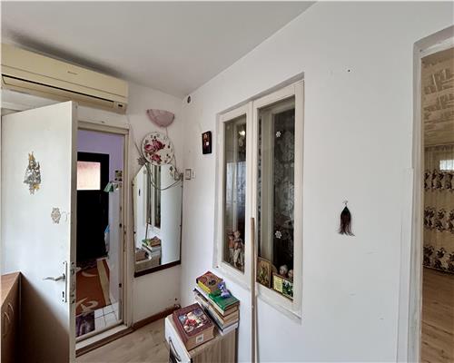 Vanzare casa 5 dormitoare, curte libera 378 mp, Motoi, Ploiesti