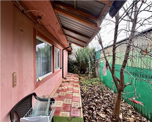 Vanzare casa 5 dormitoare, curte libera 378 mp, Motoi, Ploiesti