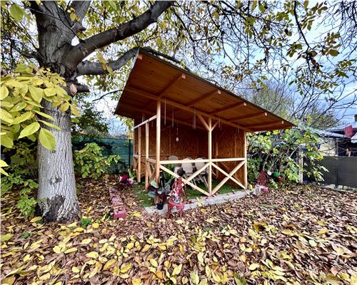 Vanzare casa 5 dormitoare, curte libera 378 mp, Motoi, Ploiesti