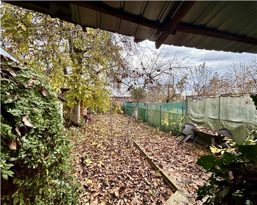 Vanzare casa 5 dormitoare, curte libera 378 mp, Motoi, Ploiesti