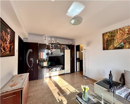 Apartament 2 camere, semidecomandat, Sud, Ploiesti