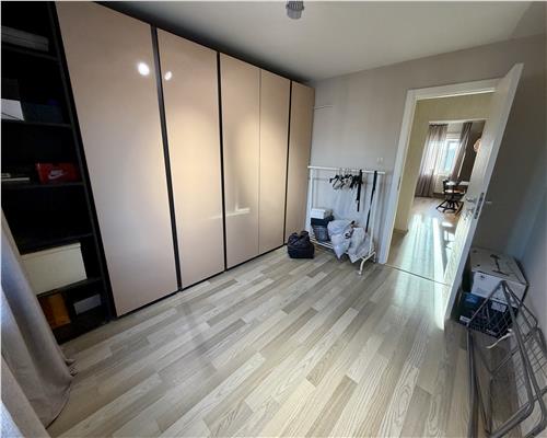 Apartament 3 camere, centrala proprie, Ploiesti, zona centrala